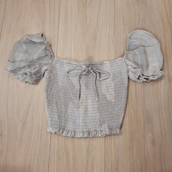 WILFRED | Aritzia Smocked Blouse Crop Top | Sz. XS - Picture 4 of 9